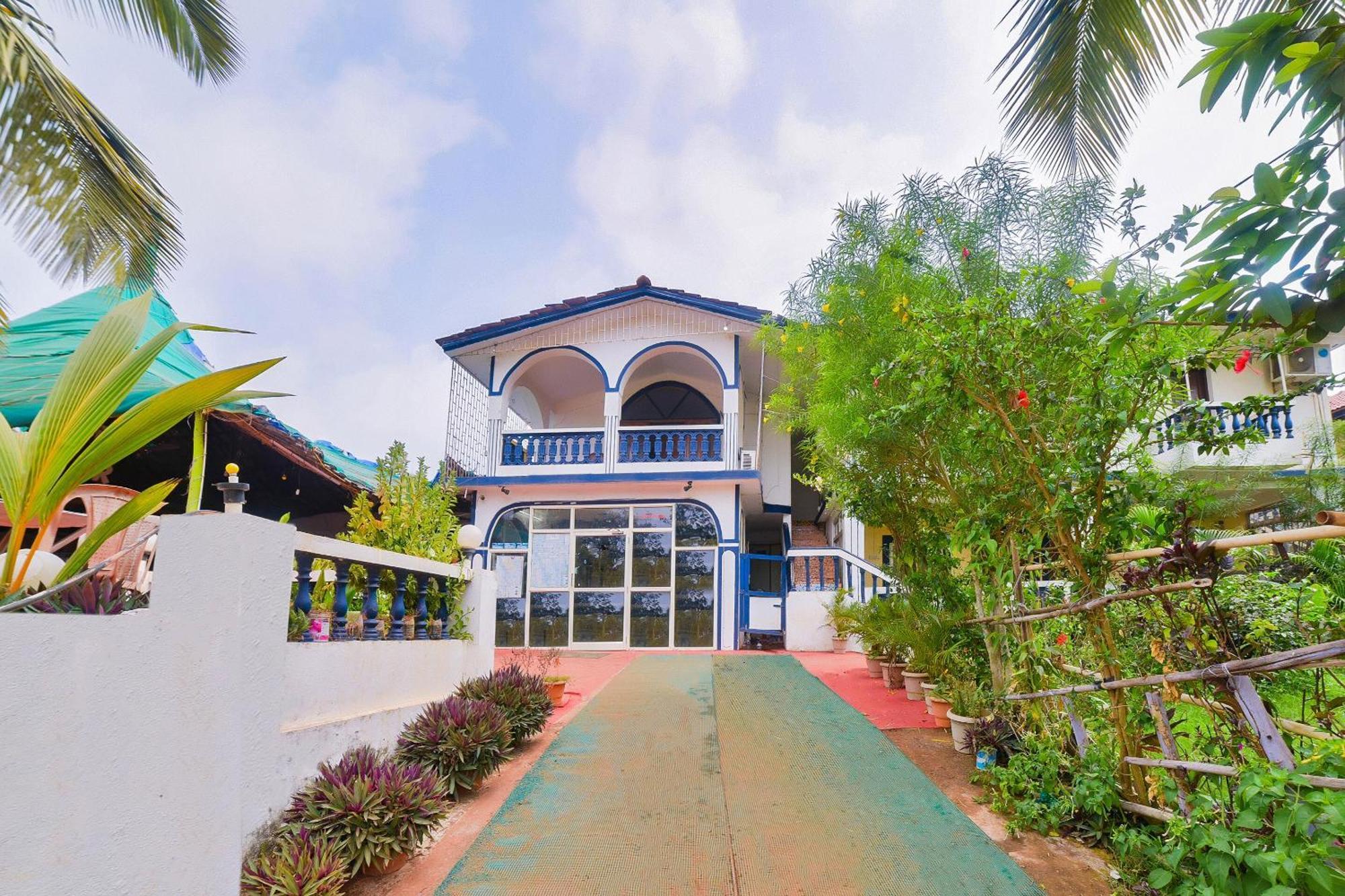 Oyo Royal Castle Near Baga Beach Kültér fotó